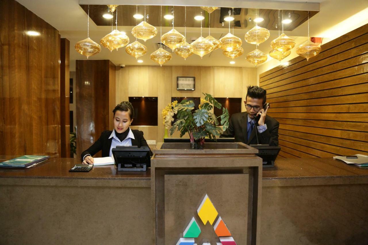 Prism A Boutique Hotel Jorhāt Esterno foto